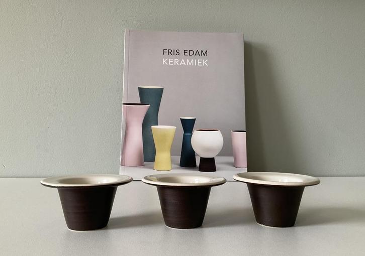 Eierdopjes Fris Edam (3), Jubilant, W.H. de Vries 1958, Antiek en Kunst, Antiek | Servies los, Ophalen of Verzenden