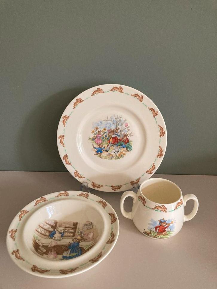 Bunnykins Kinderservies Royal Doulton, Huis en Inrichting, Keuken | Servies, Gebruikt, Compleet servies, Overige stijlen, Aardewerk