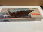Aircraft carrier USS WASP-1:530 scale-conpleet-51cm lengte, Hobby en Vrije tijd, Modelbouw | Boten en Schepen, Ophalen of Verzenden