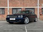 Jaguar XJ 4.2 V8 298pk 2008, T-386-DT Youngtimer, Auto's, Jaguar, Automaat, Gebruikt, 1712 kg, Blauw