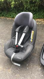 Autostoel (2 stuks) en basis (2 stuks) Maxi-cosy, Kinderen en Baby's, Autostoeltjes, Maxi-Cosi, Zo goed als nieuw, Ophalen, Isofix