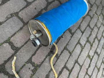 Reddingslijn rvs roller beschikbaar voor biedingen