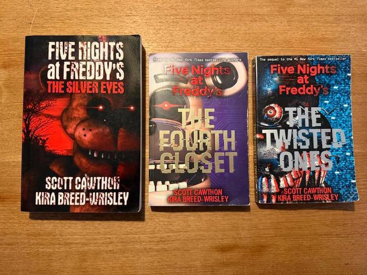 FNAF Boeken Set: The Fourth Closet, Twisted Ones, Silver Eye, Boeken, Kinderboeken | Jeugd | 13 jaar en ouder, Gelezen, Fictie