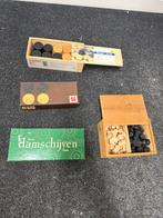 4 x Diverse verzameling vintage damspellen en -stenen, Ophalen of Verzenden, Gebruikt, Overige typen