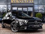 Mercedes A-klasse A250e AMG|PANO|18''|CAMERA|LED|SFEERVERL., Auto's, Gebruikt, 4 cilinders, Alcantara, Zwart