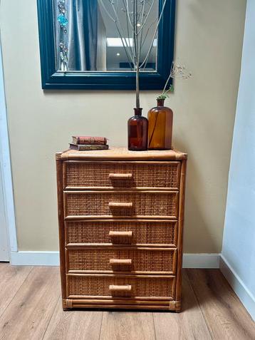 Vintage rotan ladekast boho beschikbaar voor biedingen