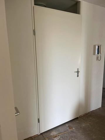 6x binnendeuren opdek 211,5 x 93 cm beschikbaar voor biedingen