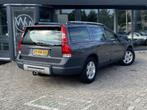 Volvo XC70 2.5T AWD Geartronic Momentum Youngtimer l Facelif, Beige, 2521 cc, Origineel Nederlands, Vierwielaandrijving