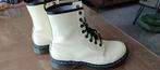 Dr Martens nieuw, Kleding | Dames, Schoenen, Ophalen of Verzenden, Nieuw, Beige