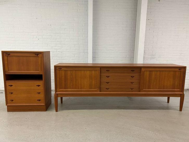 Deens teak dressoir H.W. Klein Bramin, Antiek en Kunst, Antiek | Meubels | Kasten, Ophalen of Verzenden