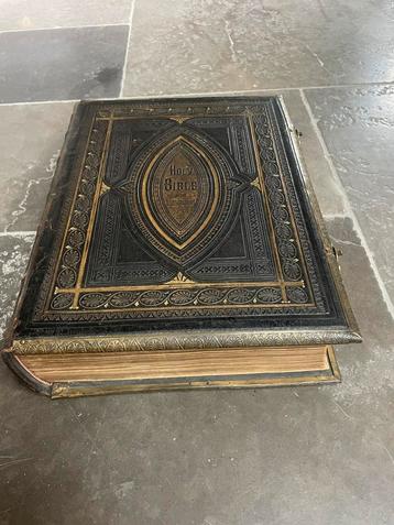 Antieke bijbel beschikbaar voor biedingen