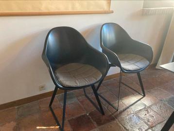6 Eettafel stoelen kuipstoel beschikbaar voor biedingen
