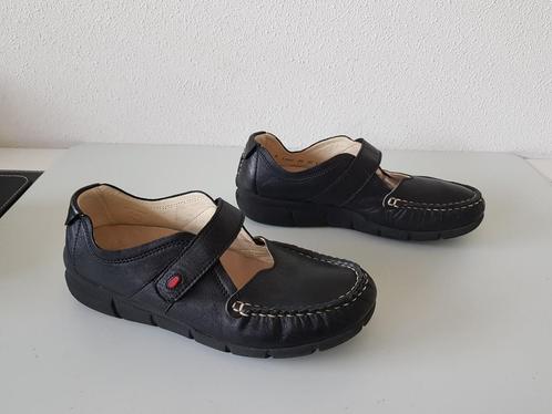 Wolky maat 39 zwarte leren schoenen lage hakken supermooi !, Kleding | Dames, Schoenen, Zo goed als nieuw, Schoenen met lage hakken