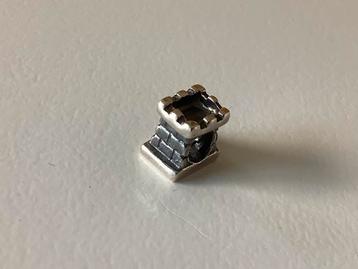 Trollbeads toren, retired en nog ongemerkt. beschikbaar voor biedingen