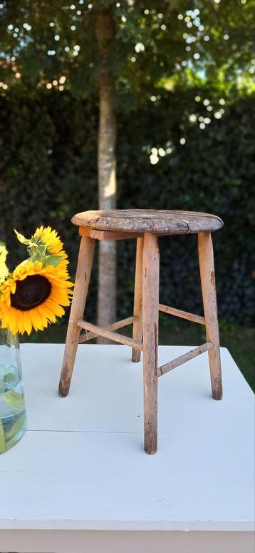 Vintage Houten Krukje - Brocante Landelijke Stijl beschikbaar voor biedingen