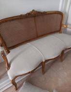 Antieke Louis XVI verguld bankje, Huis en Inrichting, Banken | Sofa's en Chaises Longues, Ophalen of Verzenden, Gebruikt, Tweepersoons