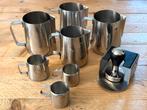 Melkschuim kannetjes en een koffiestamper, Ophalen of Verzenden