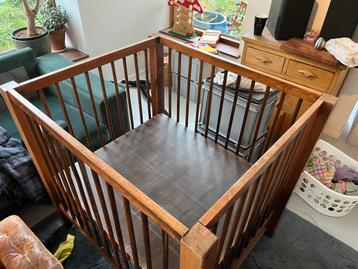 Houten Box beschikbaar voor biedingen