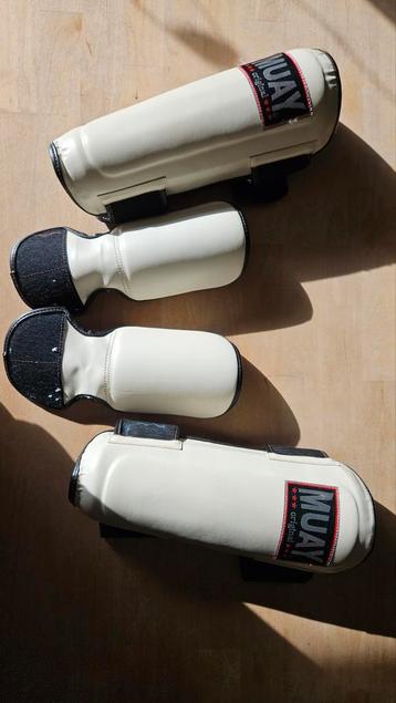 Muay Original Scheenbeschermers beschikbaar voor biedingen