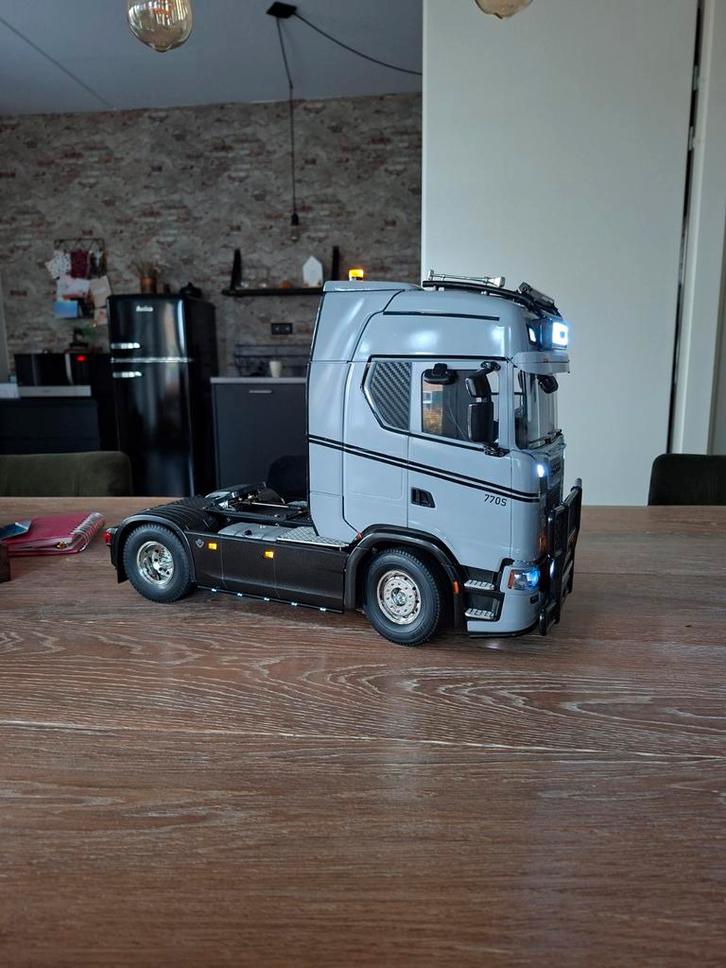 Tamiya Scania 4x2 1/14 Truck, Hobby en Vrije tijd, Modelbouw | Auto's en Voertuigen, Zo goed als nieuw, Truck, 1:32 tot 1:50, Tamiya
