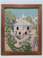 Geborduurd schilderij met duiven en duiventil, Ophalen of Verzenden