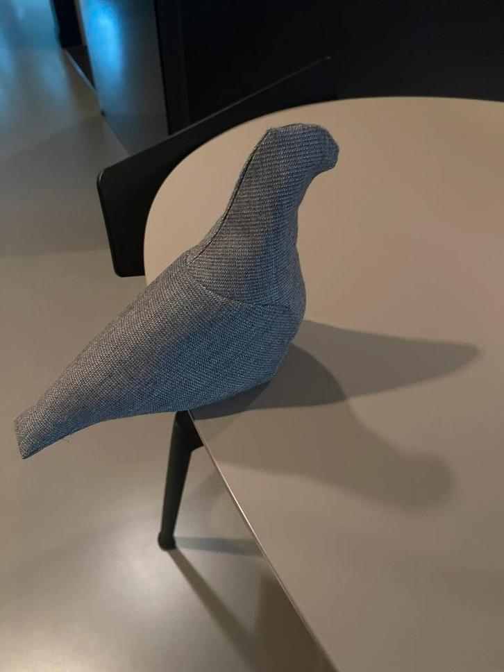 Design Pigeon Stoffen Duif Kleur grijs/ Vaste pr €30,00, Huis en Inrichting, Woonaccessoires | Overige, Zo goed als nieuw, Ophalen of Verzenden
