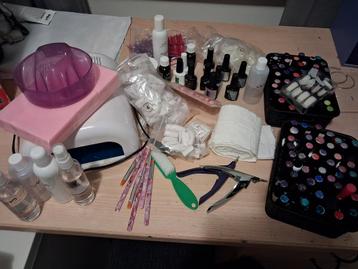 Gellak, uv lamp, acrylnagels Set beschikbaar voor biedingen