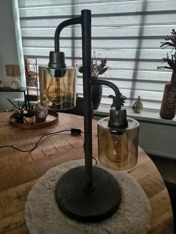 2 kelk lantaarn 50 cm hoog met rook glas beschikbaar voor biedingen