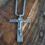 Ketting met Zilverkleurig Kruis met Moderne Jezus erop 6 cm, Sieraden, Tassen en Uiterlijk, Kettingen, Ophalen of Verzenden, Zo goed als nieuw