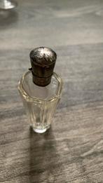 Zilveren parfum flesje met zilveren dop, Antiek en Kunst, Antiek | Goud en Zilver, Ophalen of Verzenden