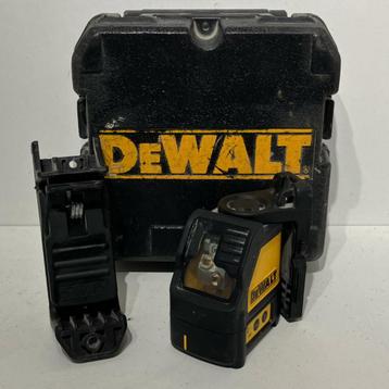 DeWalt DW088 Zelfnivellerende Kruislijnlaser met 2 stralen beschikbaar voor biedingen