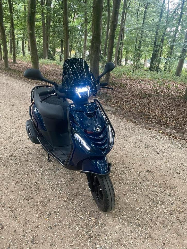 Piaggo zip 50cc 4 takt, Fietsen en Brommers, Scooters | Piaggio, Gebruikt, Zip, Maximaal 45 km/u, Benzine, Ophalen of Verzenden