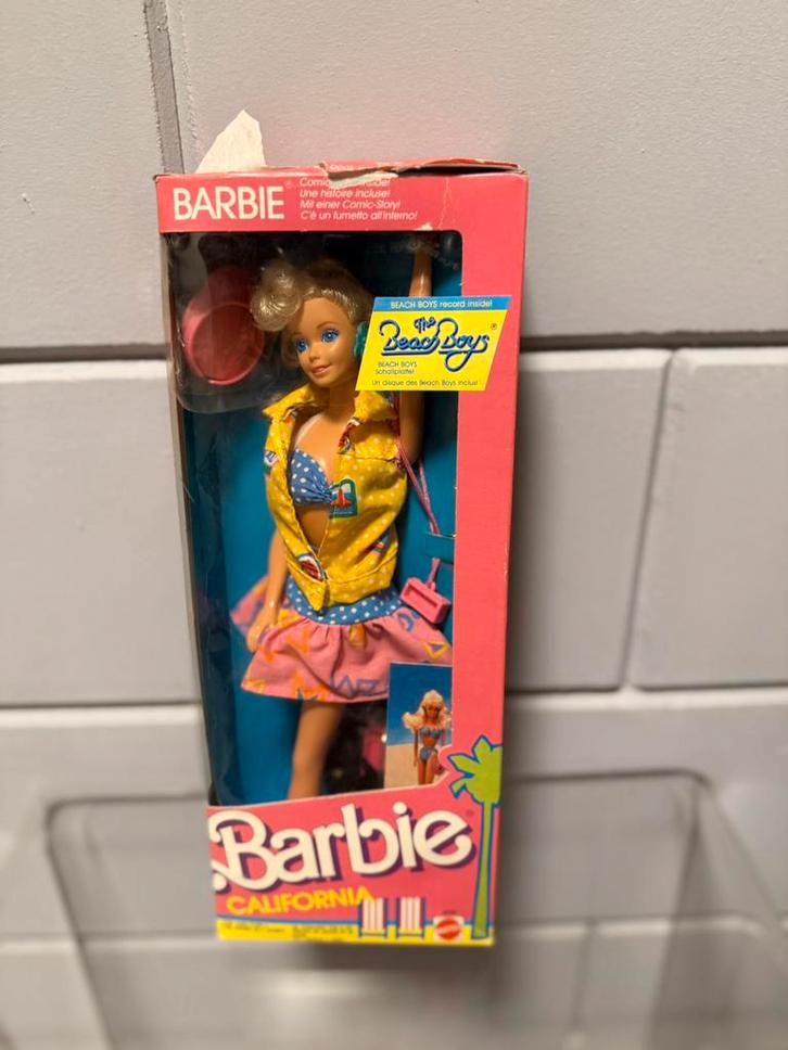 Vintage Barbie California NIB jaren 80, Verzamelen, Poppen, Zo goed als nieuw, Pop, Ophalen of Verzenden