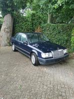 Mooie zuinige mercedes 200d  bj1987, Auto's, Mercedes-Benz, Stof, 4 cilinders, Blauw, Grijs