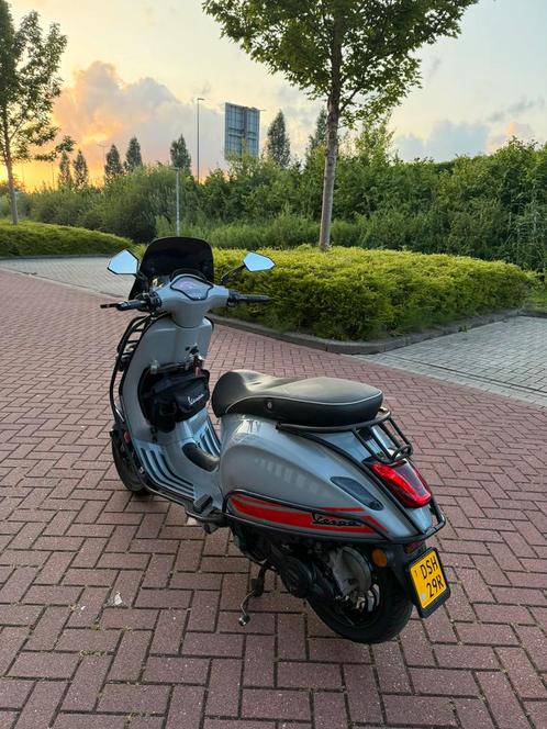 Vespa Spint E4 2019, Fietsen en Brommers, Scooters | Vespa, Gebruikt, Vespa S, Ophalen