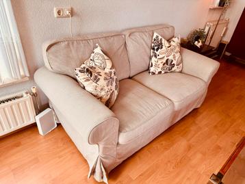 IKEA Ektorp 2-zitsbank - Comfortabel en Stijlvol! beschikbaar voor biedingen