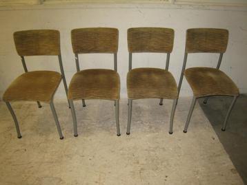 4 leuke vintage eetstoelen, Gebr, de Wit, jaren 70/80 beschikbaar voor biedingen
