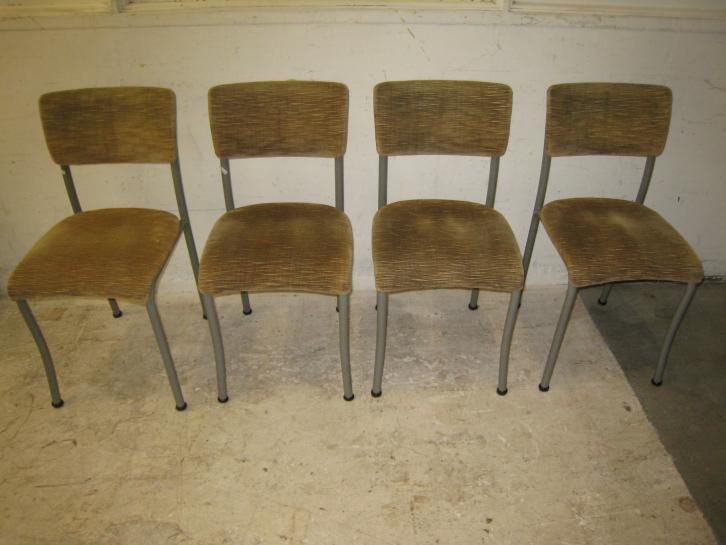 4 leuke vintage eetstoelen, Gebr, de Wit, jaren 70/80, Antiek en Kunst, Antiek | Meubels | Tafels