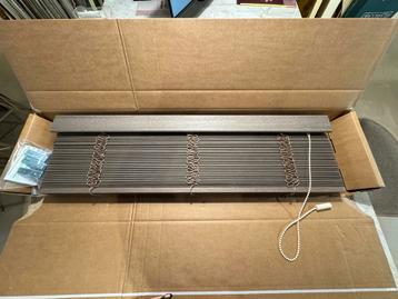 Elektrische houten jaloezie 89,5x205cm beschikbaar voor biedingen