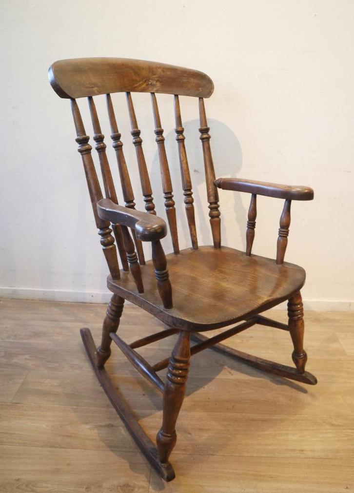 Antieke Windsor schommelstoel, Antiek en Kunst, Antiek | Meubels | Stoelen en Banken, Ophalen of Verzenden