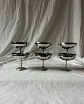 Vintage RVS ijscoupes Letang & Remy | dessert bistro coupes beschikbaar voor biedingen