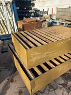 Twee vloeistof lekbakken, Ophalen