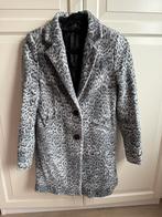 Mooie jas maat S van Bershka, Kleding | Dames, Jassen | Winter, Zo goed als nieuw, Maat 36 (S), Grijs, Bershka