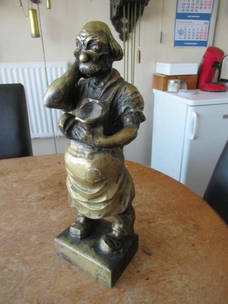 Oer 11480 bronzen beeldje "der Schustermeister", Antiek en Kunst, Antiek | Koper en Brons, Brons, Ophalen