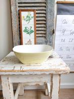 Pastelgele rechthoekige schaal P. Regout, Ophalen of Verzenden