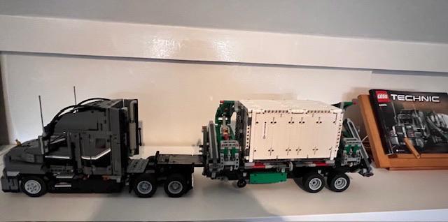 Sint of Kerst aanbieding: Lego  technic Mack Anthem 42078, Kinderen en Baby's, Speelgoed | Duplo en Lego, Zo goed als nieuw, Ophalen