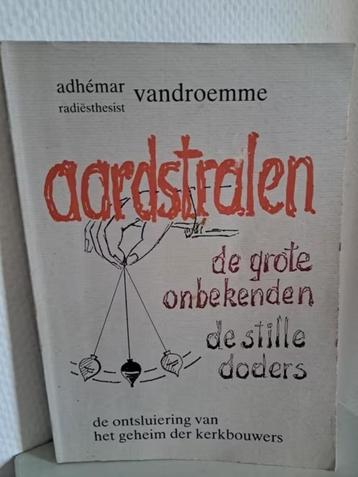 Adhémar Vandroemme - AARDSTRALEN beschikbaar voor biedingen