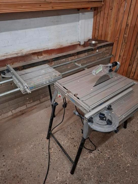 Festool/protool zaagtafel met roltafel en verbreding, Doe-het-zelf en Verbouw, Gereedschap | Zaagmachines, Zo goed als nieuw, Cirkelzaag