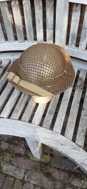 Britse MKII helm 1941 beschikbaar voor biedingen