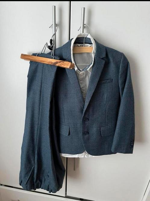 3-delige set maat 122, Kinderen en Baby's, Kinderkleding | Maat 122, Zo goed als nieuw, Jongen, Setje, Ophalen of Verzenden